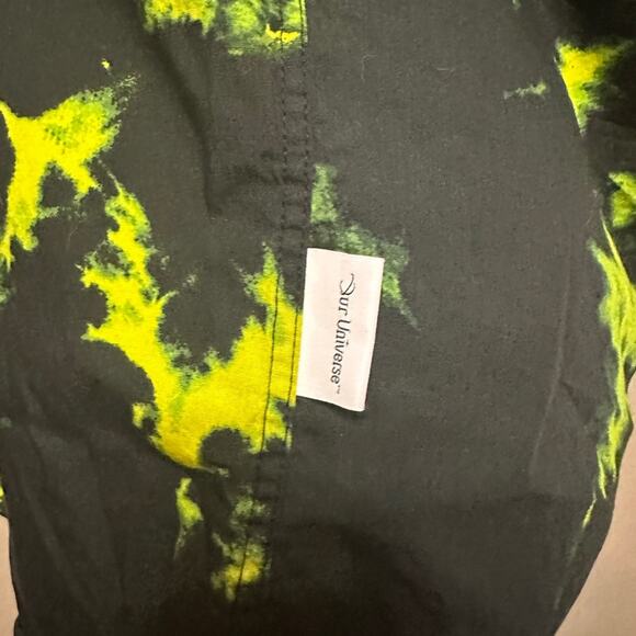 Disney Nightmare Before Christmas Our Universe Button-up short sleeve shirt S - Picture 11 of 12